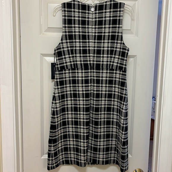 NWT Tommy Hilfiger Black Plaid Dress- Size 10 - Picture 7 of 16